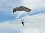 Трагедия на военно летище, загина известен парашутист