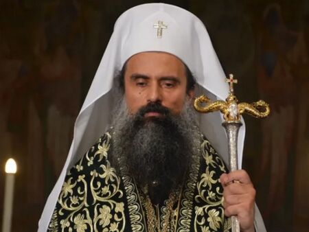 Утре Маргарита Петкова представя премиерно новата си книга „Тъй рече Виктор“ в Бургас