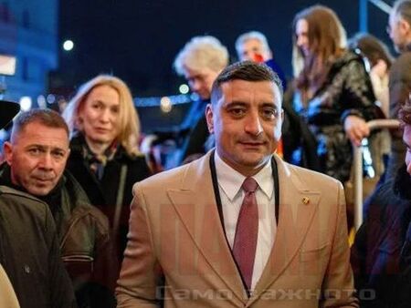 Измъква ли се Румъния от лапите на Урсула? Джордже Симион бие на изборите