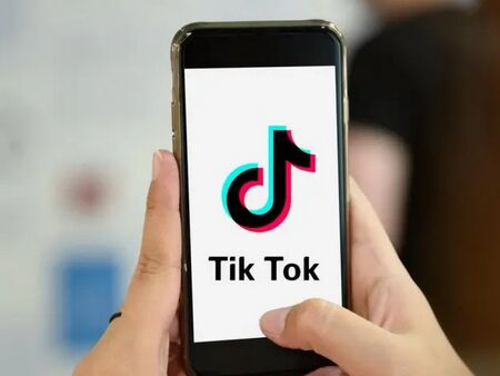 "Коя ще издържи без да диша" - Tik-Tok предизвикателство едва не уби тийнейджърка в Бургас