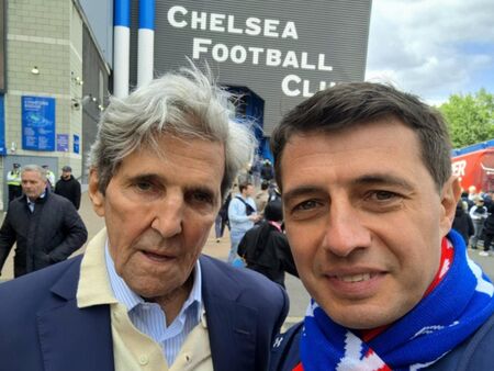 "Шоуто на Слави" отива в историята след 19 години на екран