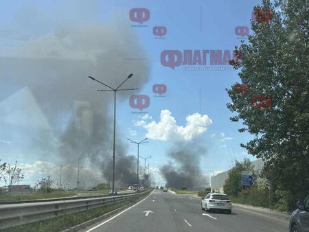 Гъст дим в района Кроношпан вдигна на крак огнеборците