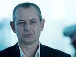 Той изигра една от най-емблематичните роли в "Под прикритие", беше водещ на "Стани богат" и върти бизнес за милиони