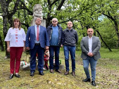 Депутатът Петър Кънев бе гост на Националния Странджанско-тракийски събор "Божура"