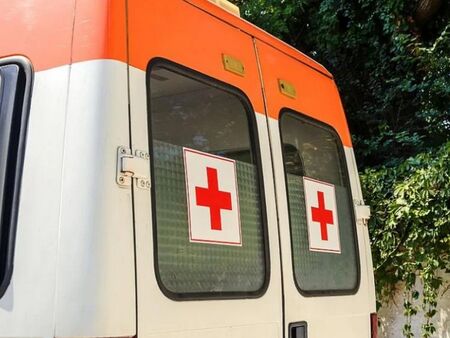Работник издъхна след падане от покрив на автомивка