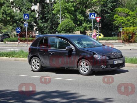 Тя и внучката й бяха пометени от Фолксваген Голф