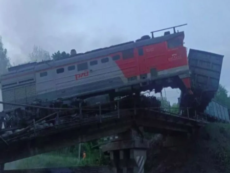 Втори мост се срути в Русия