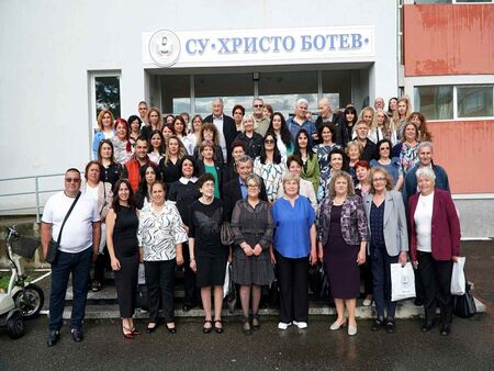 Голямо събитие в Камено! СУ "Христо Ботев" отпразнува своята 150-годишнина