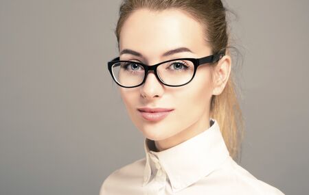 Жените от тези 5 зодии са най-скромните и сдържани на света