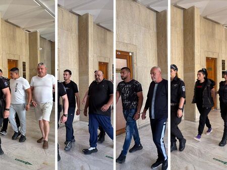 Ето ги каналджиите от ОПГ, арестувани при спецакция АСТИЯ в Бургас