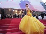 Правят шапки, чанти и други аксесоари от Червения килим от фестивала в Кан