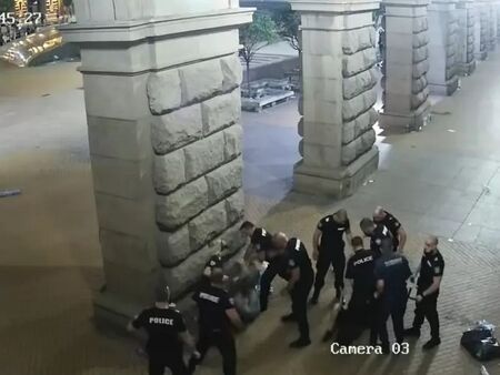 Бивш член ГЕРБ осъди МВР за полицейско насилие на анти-ГЕРБ протест
