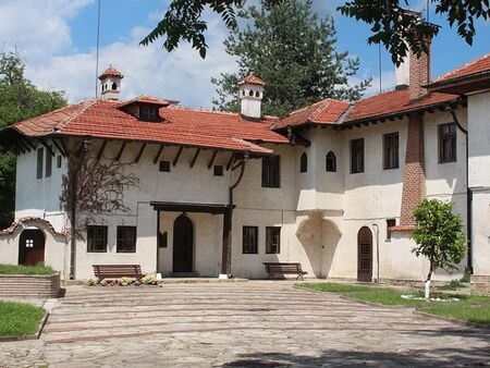 Симеон Сакскобургготски продава царската вила в Баня