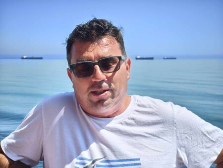 Всяка година се стремим да посрещнем гостите на остров "Света Анастасия" с нещо ново