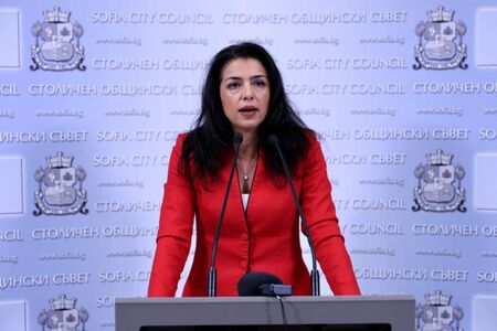Ваня Григорова напуска групата на „БСП за България" в СОС