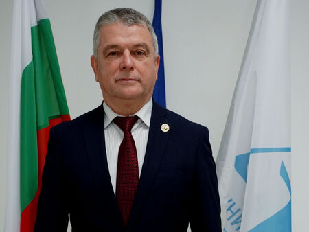 Факултетът на Бургас по фармация е факт