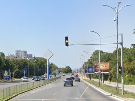 Общинска камера ще следи за рейсъри на бул. „Стефан Стамболов” в Бургас