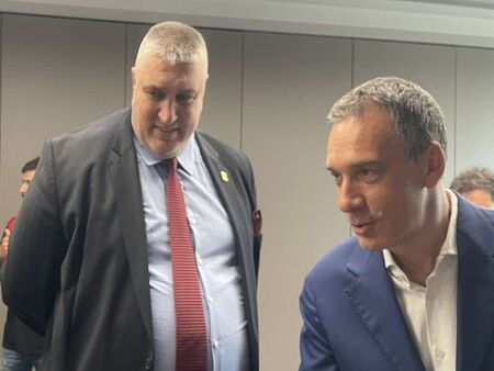 Димитър Николов и Любо Ганев във възторг след фурора в "Арена Бургас"