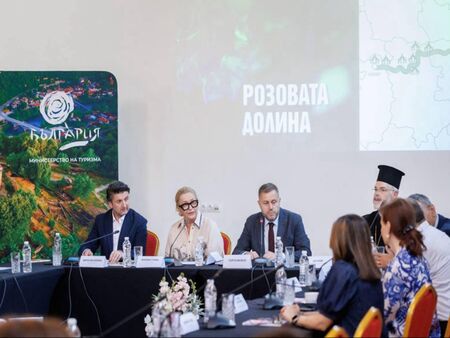"Шоуто на Слави" отива в историята след 19 години на екран