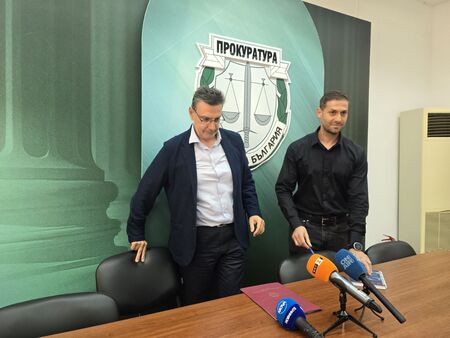 Камериерка открила безжизненото тяло на убитата в Приморско чехкиня
