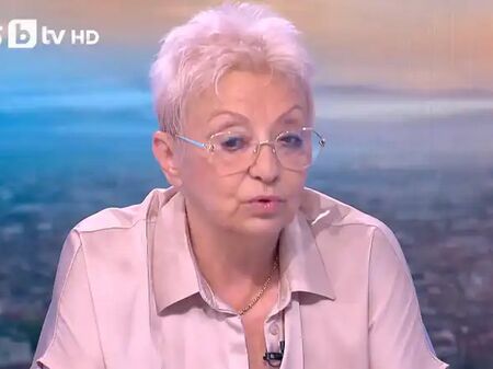 Диана Дамянова: Лена дърпа конците в София! Петков пое удара