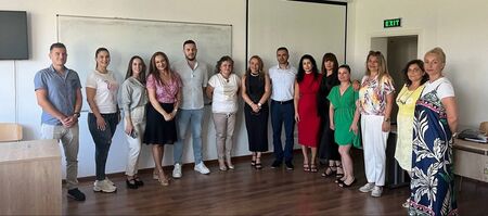 Бъдещи специалисти по здравен мениджмънт успешно защитиха своите дипломни  проекти в Бургаския държавен университет