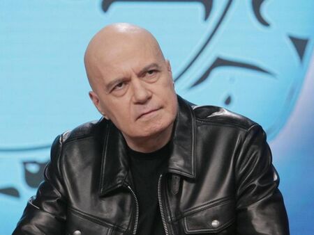 "Шоуто на Слави" отива в историята след 19 години на екран