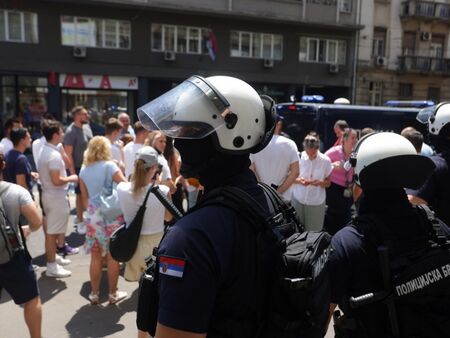 Цветната революция в Сърбия е в разгара си, нови демонстрации се готвят за довечера