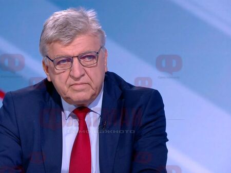 Манол Генов се обяви за министър на злото, но скастри опозицията за вота на недоверие