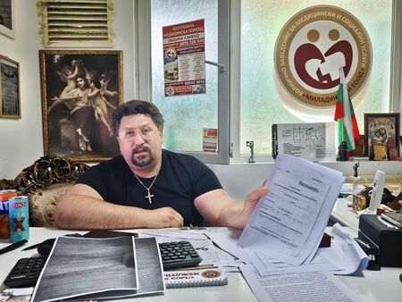 Босът от хосписа с високата смъртност в Черноморец: Няма да го затворя!
