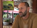 Юлий Димитров сподели, че заради хищника е загубил около 30 000 лева. Той разказа как клиент помислил, че се шегуват, след като звъннали да му кажат за отменената резервация