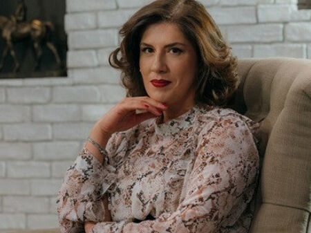 Утре Маргарита Петкова представя премиерно новата си книга „Тъй рече Виктор“ в Бургас