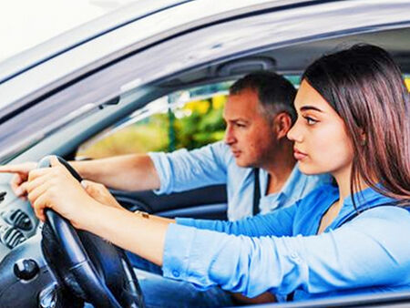 Ще караме шофьорските курсове с GPS приложение от 12 юли