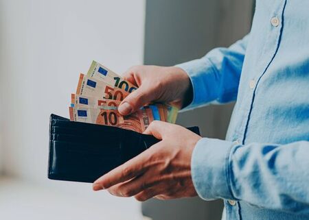 "Шоуто на Слави" отива в историята след 19 години на екран