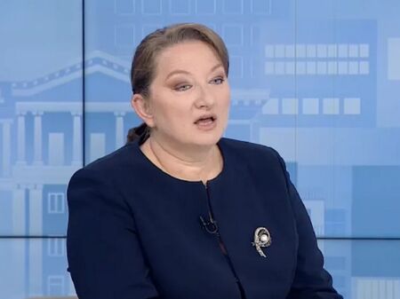 Няма да има парламентарни избори в следващите три години, смята Деница Сачева