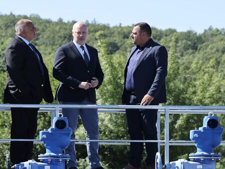 Премиерът каза от Бургаско дали се притеснява от новия вот на недоверие