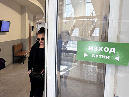 Обидих полицаите да Казах им Помияри ще ви е а