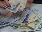 Жена намери голяма сума пари на паркинг в Кюстендил, а после...
