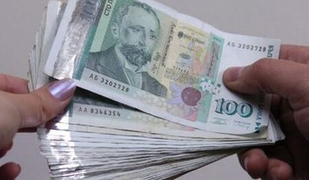 Всички с над 1000 лева в брой са известени от БНБ за еврото