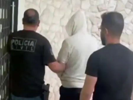 Чужденец уби любовника на жена си по особено мъчителен начин