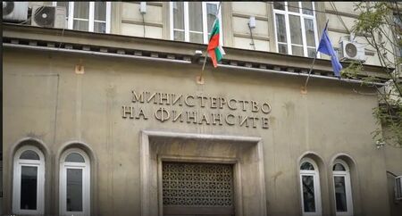 Идва ли Европейска пролет? Прогресивни сили, начело със Салвини, може да спрат реакционните Меркел и Макрон