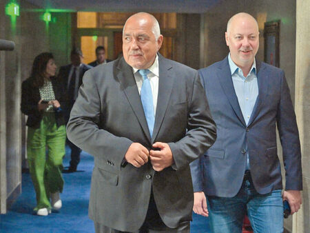 Двамата ще говорят по актуални политически теми Министър председателят Росен Желязков