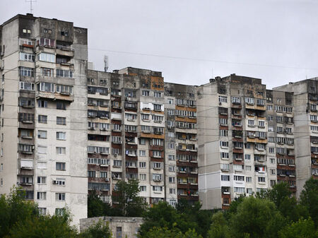 Панелката на баба се превърна в българския биткойн, скочи с 2800 %
