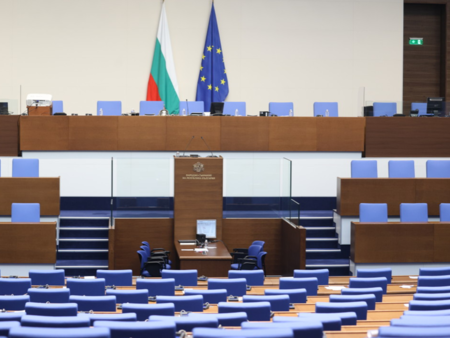 Депутатите излизат в лятна ваканция