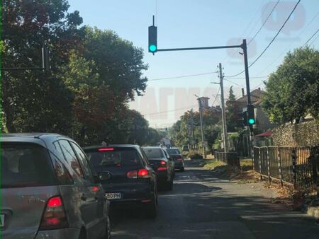 Входът на Бургас откъм АМ "Тракия" е напълно блокиран, не приближавайте града