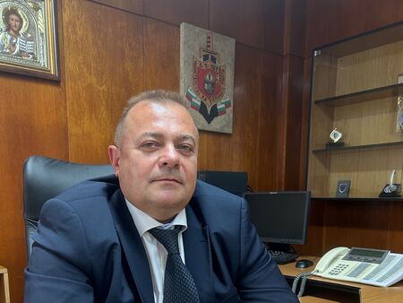 Чужденец кара мъртво пиян автобус в Бургаско, самаряни осъществиха граждански арест, предстои да бъдат наградени