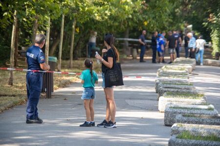 Откриха тяло на млад мъж в Борисовата градина, районът е отцепен