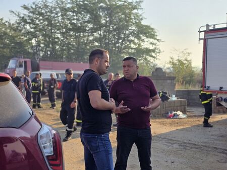 Радев и служебните му кабинети направиха най-големия грабеж на България, отвърна Калин Стоянов