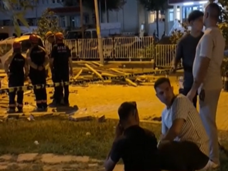 Нови две земетресения в Синдирги, хората се страхуват да спят в домовете си