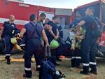На място остават 21 екипа на пожарната и хеликоптерът от базата в Ново село
